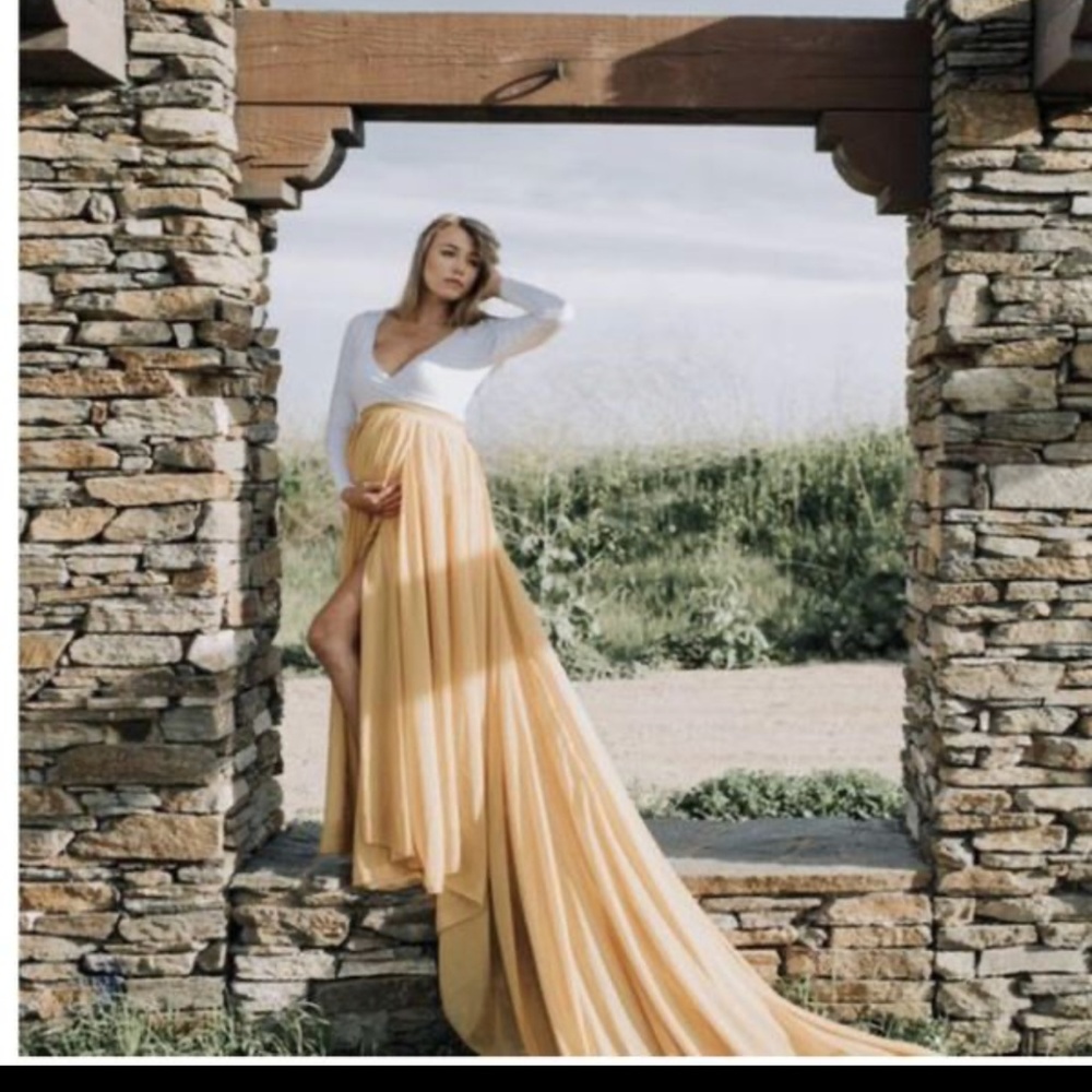 Maternity Train Skirt for Photoshoot